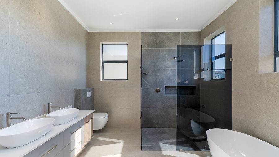 4 Bedroom Property for Sale in Oubaai Western Cape